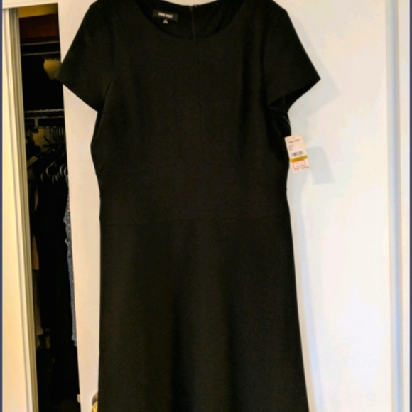 NWT - Ladies black nine west dress size 14 - Picture 2 of 2
